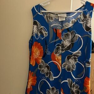 Marallis Maxi.  Vibrant colours.